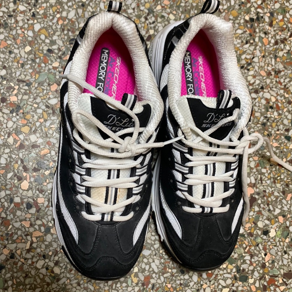 Sketchers Air-Cooled Memory Foam D’lites - image 1